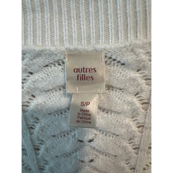 Autres Filles size small white sweater with pearl detail - Picture 3 of 4